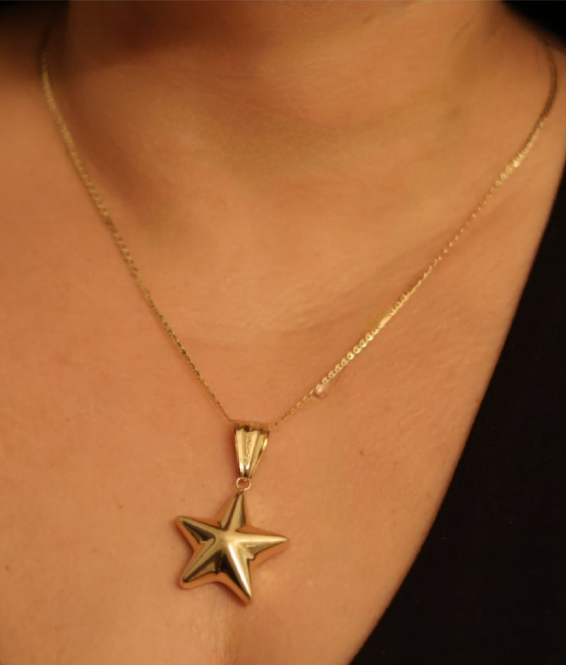 18k Italian star necklace